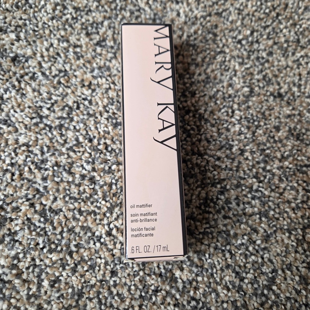 Mary Kay Oil Mattifier 0.6 fl oz 17 ml for Oily Skin Shine Control Matte Finish